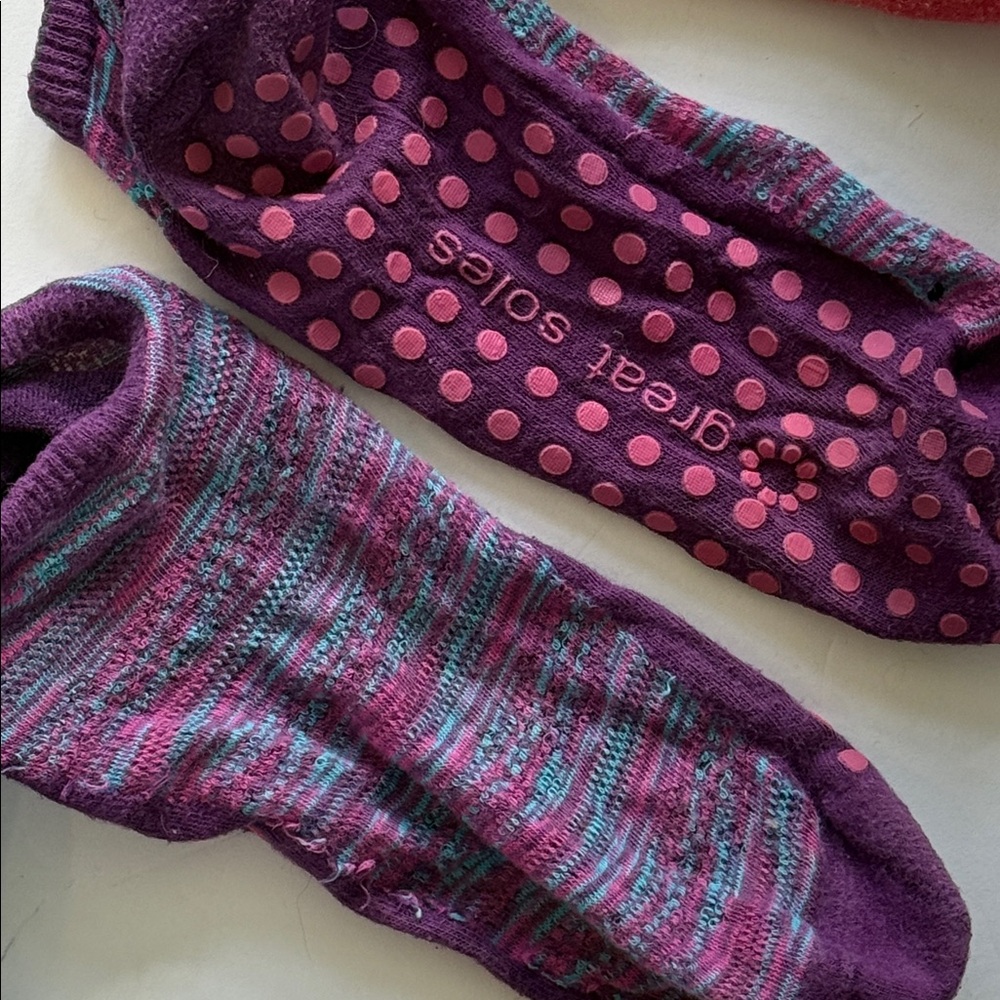 Great Soles Pilates Non-Slip Ankle Socks Multi-Colored Tie-Dyes-Set of 9 - Picture 7 of 9